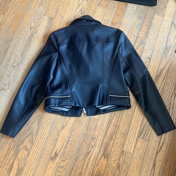 Cropped Moto Leather Jacket - Picture 5 of 5